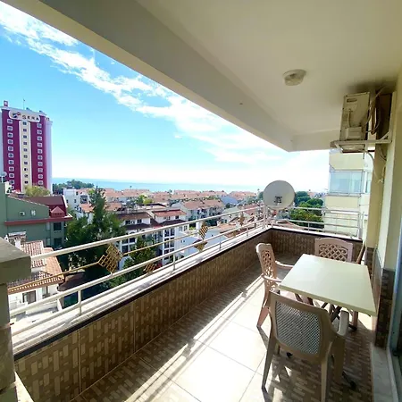 Sealoft рядом с море * Antalya